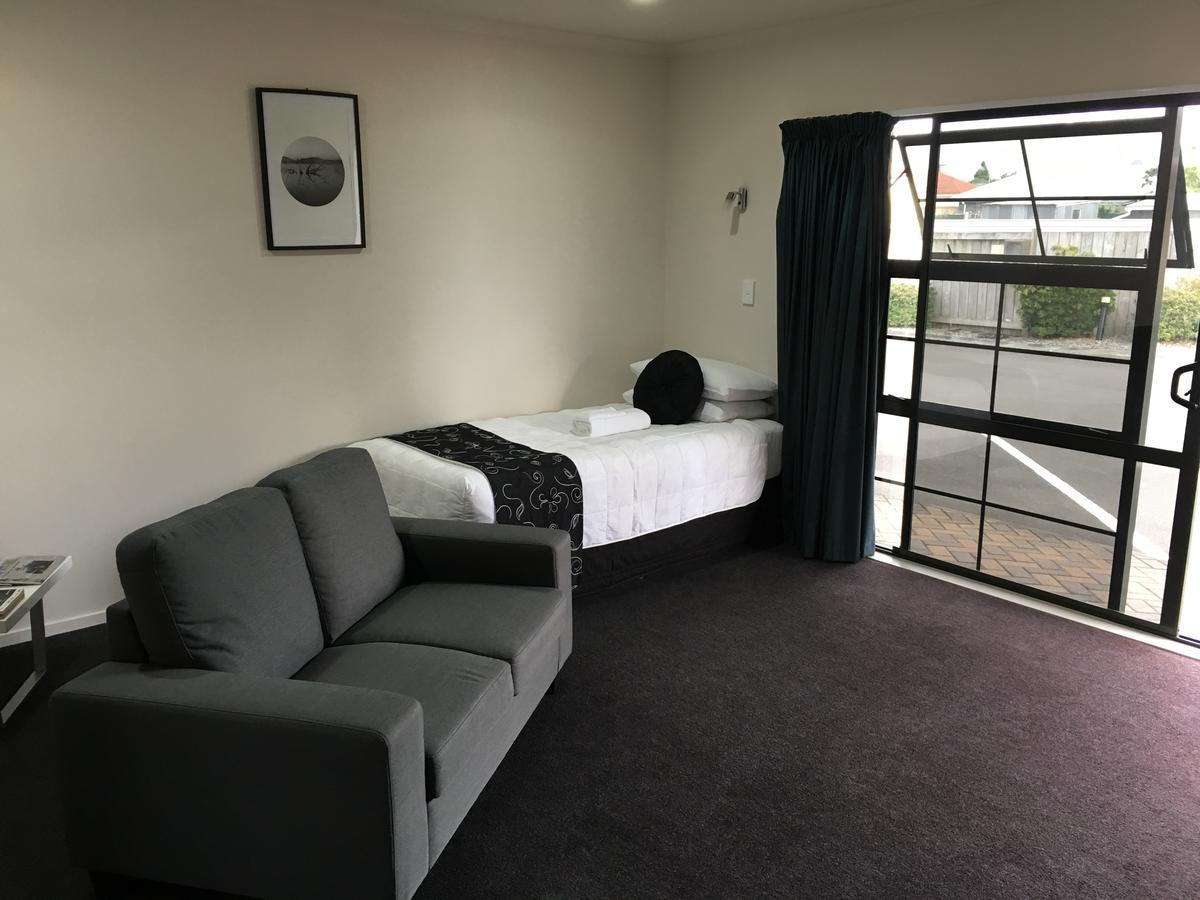 האוורה Kiwi Court Motel מראה חיצוני תמונה